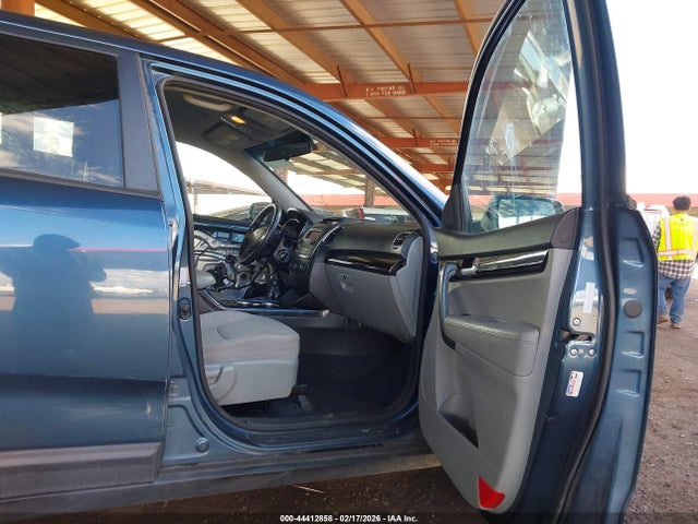 5XYKTDA62EG427501 KIA SORENTO LX