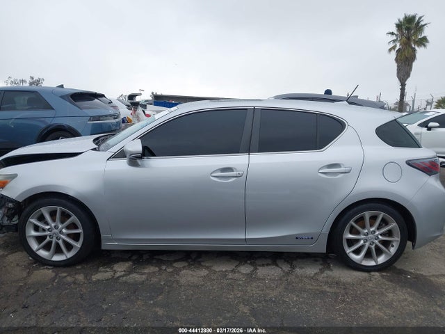 Продаж на аукціоні авто 2013 Lexus Ct 200h, vin: JTHKD5BH1D2173404, номер лоту: 44412880