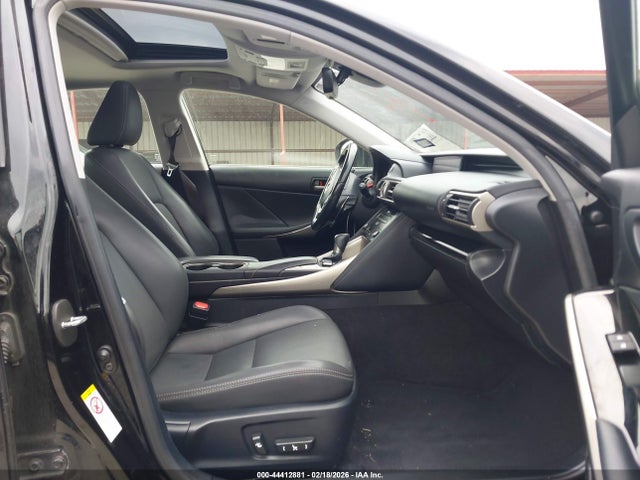 2017 LEXUS IS 200T JTHBA1D29H5053087 Photo 4