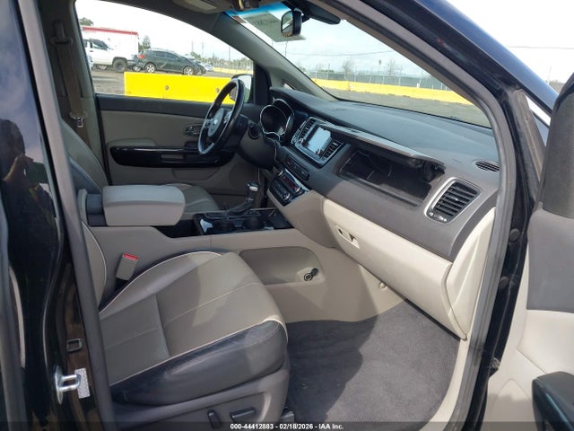 KIA SEDONA EX 2017 KNDMC5C15H6273678 Image 5