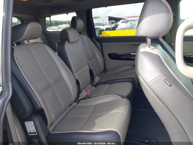 KIA SEDONA EX 2017 KNDMC5C15H6273678 Image 8