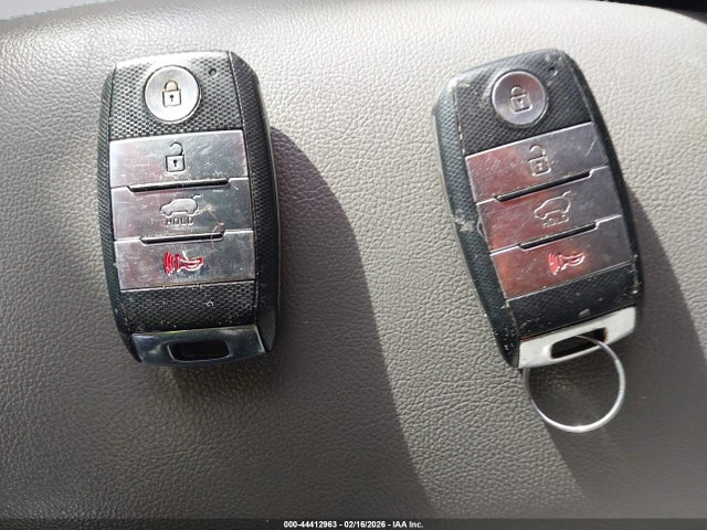 KNDJX3AE9G7004805 KIA Soul Ev +