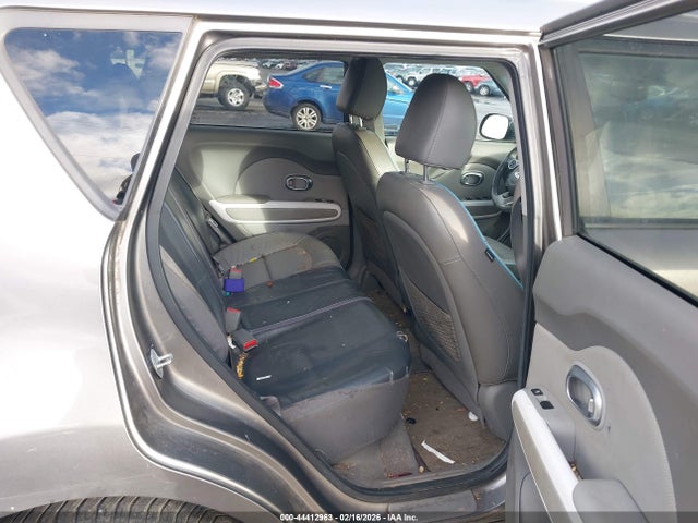 KNDJX3AE9G7004805 KIA Soul Ev +