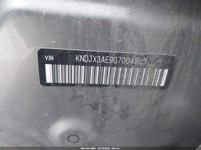 KNDJX3AE9G7004805 KIA Soul Ev +