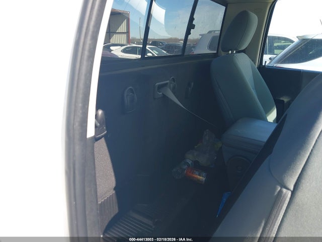44413003 :رقم المزاد ، 3C6JR6DT8KG671407 vin ، 2019 Ram 1500 Classic Tradesman  4x2 8' Box مزاد بيع
