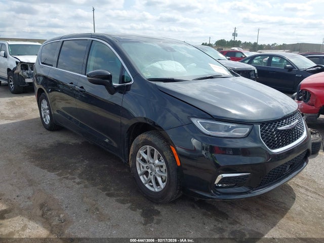Auction sale of the 2023 Chrysler Pacifica Touring L, vin: 2C4RC1BG4PR508048, lot number: 44413006