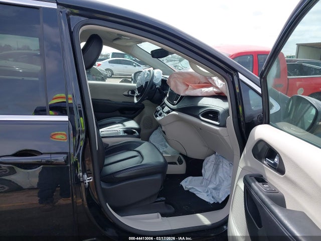 Auction sale of the 2023 Chrysler Pacifica Touring L, vin: 2C4RC1BG4PR508048, lot number: 44413006