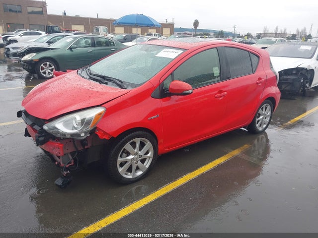 JTDKDTB32F1096349 Toyota Prius C Four