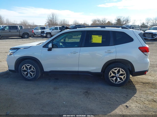 Subaru Forester Premium 2019 JF2SKAEC2KH438634 Image 14