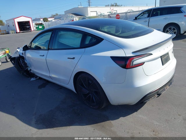 2024 TESLA MODEL 3 5YJ3E1ET9RF824522 Photo 2