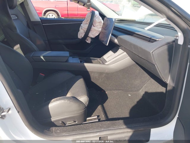 2024 TESLA MODEL 3 5YJ3E1ET9RF824522 Photo 4