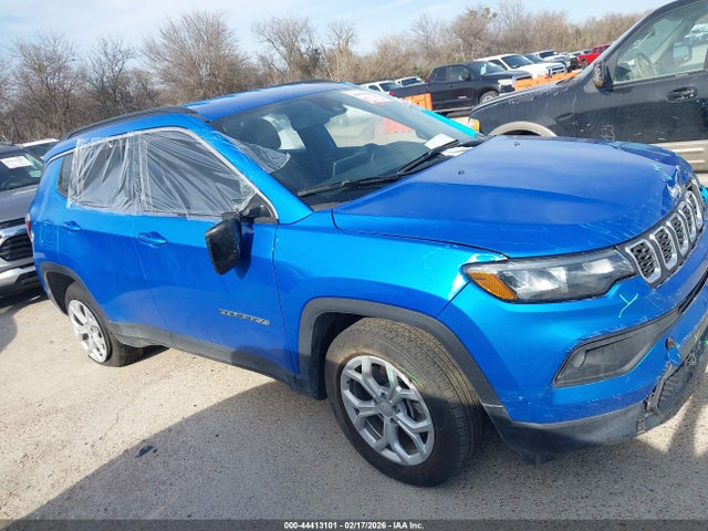 Jeep Compass Latitude 4x4 2024 3C4NJDBN5RT138751 Image 12
