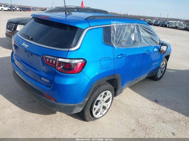 Jeep Compass Latitude 4x4 2024 3C4NJDBN5RT138751 Image 4