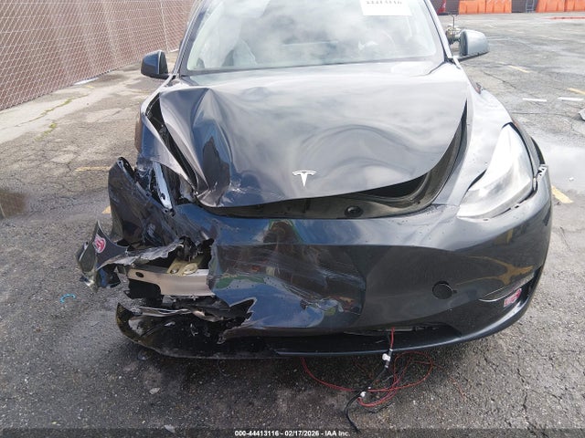 44413116 :رقم المزاد ، 7SAYGDEE4RF064294 vin ، 2024 Tesla Model Y Long Range Dual Motor All-wheel Drive مزاد بيع