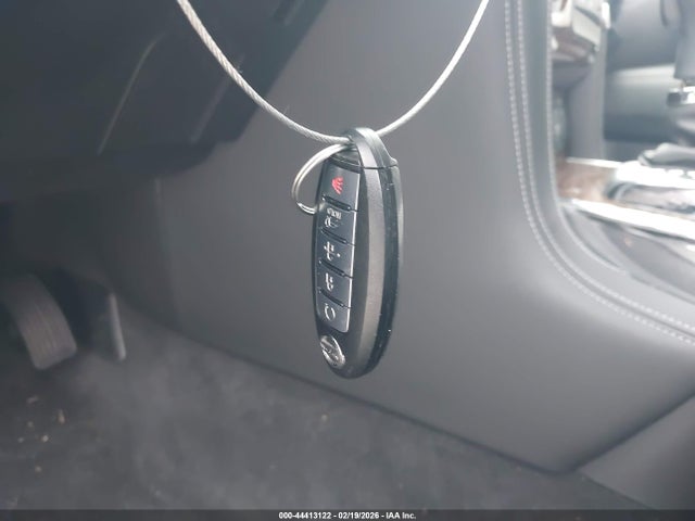 JN8AY2ND8L9110108 Nissan Armada Sl 2wd