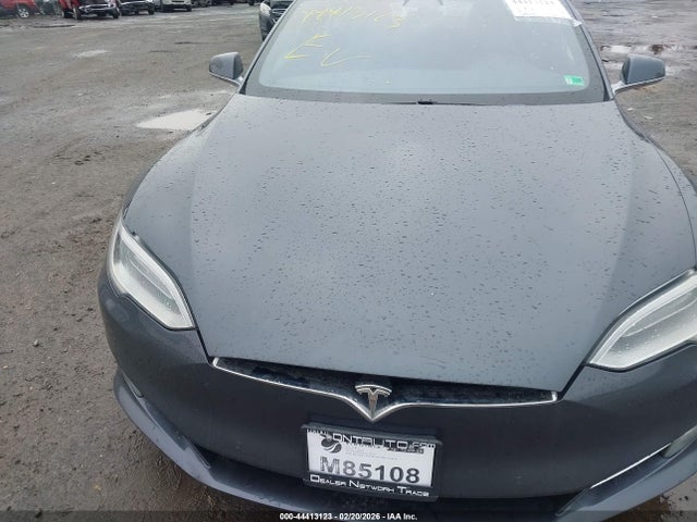 Продаж на аукціоні авто 2017 Tesla Model S, vin: 5YJSA1E43HF216154, номер лоту: 44413123