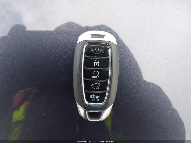 KMHLM4AG4MU120592 Hyundai ELANTRA SEL