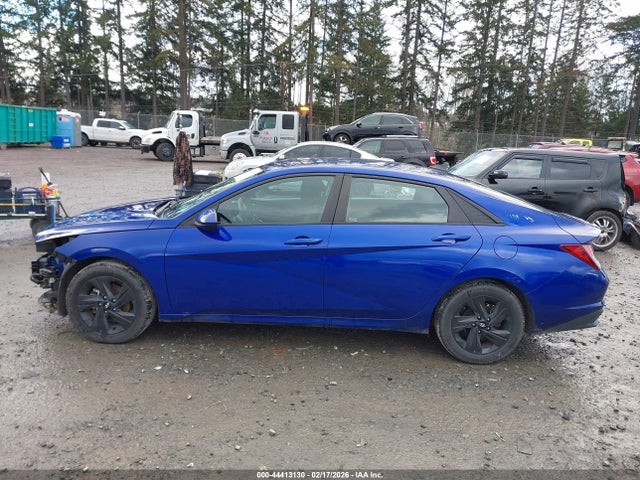 KMHLM4AG4MU120592 Hyundai ELANTRA SEL