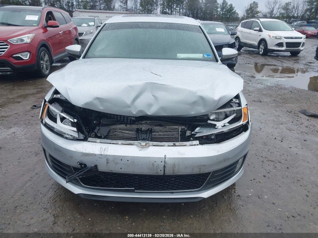 44413139 :رقم المزاد ، 3VW4T7AJ1FM271578 vin ، 2015 Volkswagen Jetta 2.0t Gli Se مزاد بيع