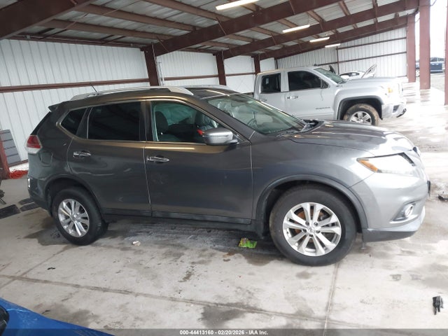 2016 Nissan Rogue Sv მანქანა იყიდება აუქციონზე, vin: 5N1AT2MVXGC798735, აუქციონის ნომერი: 44413160