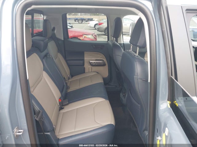 Ford Maverick Lariat 2025 3FTTW8SA0SRB64772 Image 8