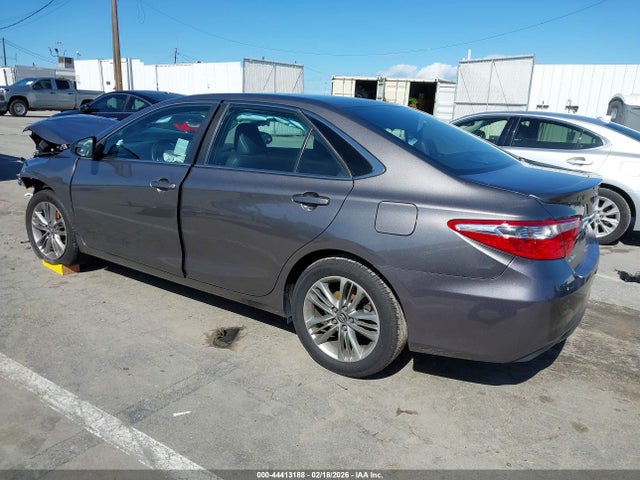 4T1BF1FK8HU700645 Toyota CAMRY SE