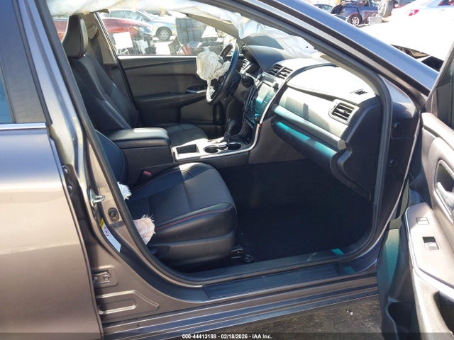 4T1BF1FK8HU700645 Toyota CAMRY SE