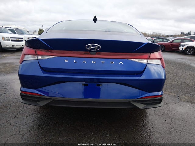 5NPLL4AG3MH043859 Hyundai ELANTRA SE