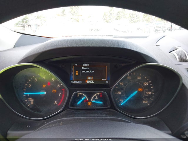 1FMCU0GDXHUA38412 Ford ESCAPE SE