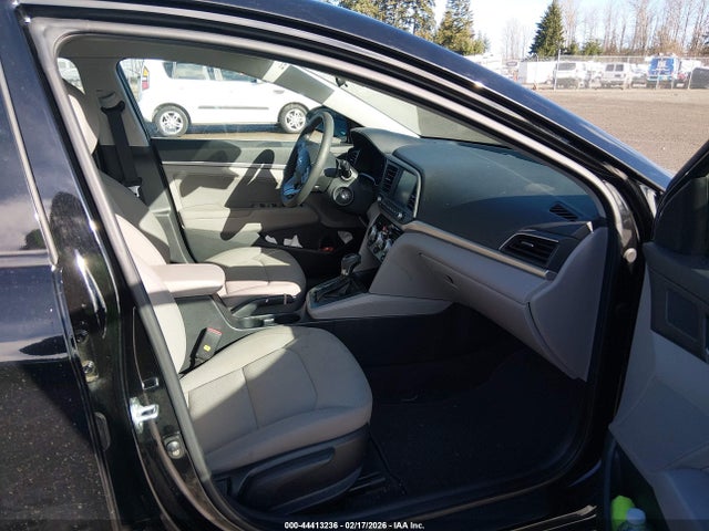 KMHD84LF6KU746185 Hyundai ELANTRA SEL
