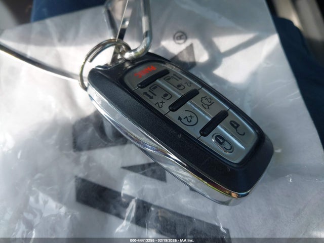 44413255 :رقم المزاد ، 2C4RC1GG4NR168437 vin ، 2022 Chrysler Pacifica Limited مزاد بيع