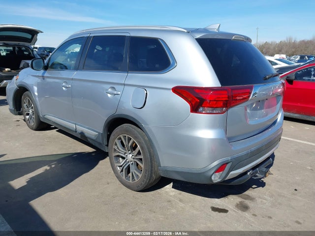 2017 MITSUBISHI OUTLANDER JA4AD3A30HZ063278 Photo 2