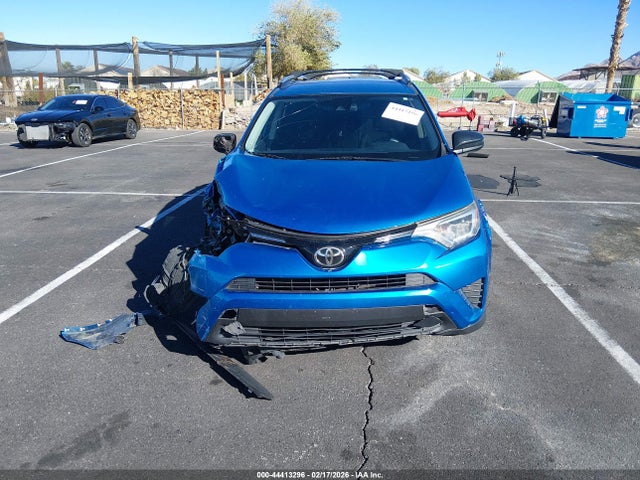 JTMZFREV8HJ131262 Toyota RAV4 LE