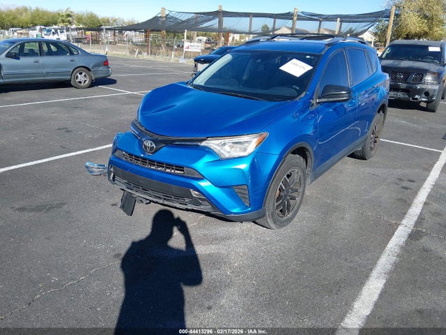 JTMZFREV8HJ131262 Toyota RAV4 LE