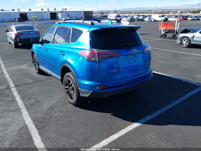 JTMZFREV8HJ131262 Toyota RAV4 LE