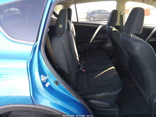 JTMZFREV8HJ131262 Toyota RAV4 LE