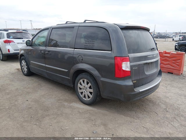 2016 CHRYSLER TOWN & COUNTRY 2C4RC1BG1GR157728 Photo 2