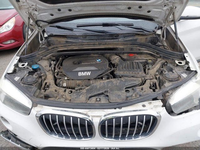 2018 BMW X1 WBXHT3Z30J4A66475 Photo 9