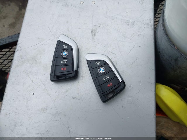 2018 BMW X1 WBXHT3Z30J4A66475 Photo 10