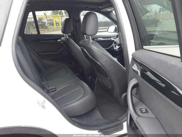 2018 BMW X1 WBXHT3Z30J4A66475 Photo 7
