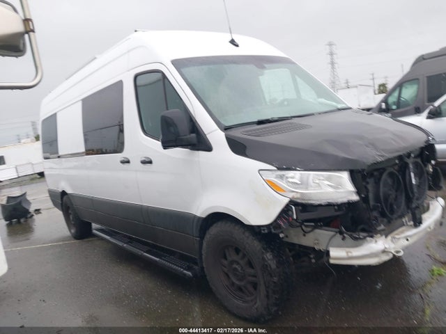 W1W4DCHY1MT046561 Mercedes-Benz Sprinter 2500 High Roof I4 Diesel