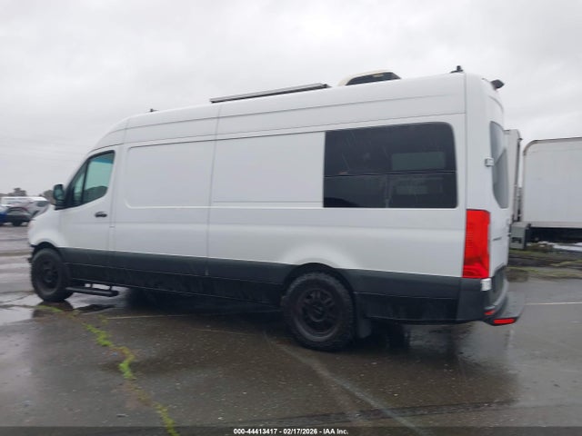 W1W4DCHY1MT046561 Mercedes-Benz Sprinter 2500 High Roof I4 Diesel