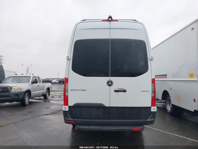 W1W4DCHY1MT046561 Mercedes-Benz Sprinter 2500 High Roof I4 Diesel
