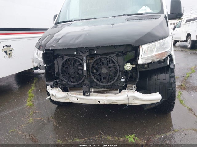 W1W4DCHY1MT046561 Mercedes-Benz Sprinter 2500 High Roof I4 Diesel