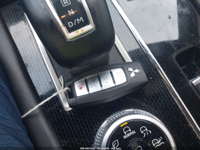 Продаж на аукціоні авто 2022 Mitsubishi Outlander Black Edition S-awc/se 2.5 S-awc/se Launch Edition S-awc, vin: JA4J4UA86NZ069101, номер лоту: 44413427