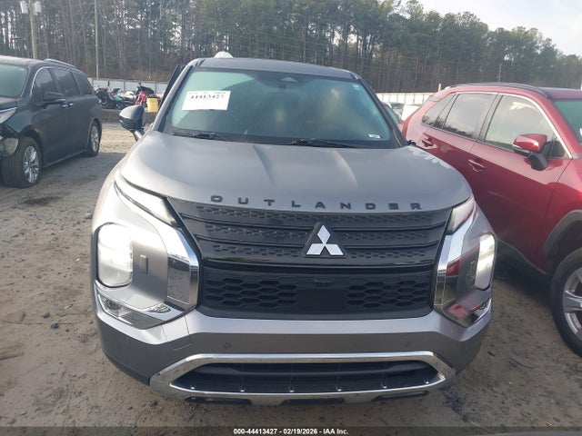 Продаж на аукціоні авто 2022 Mitsubishi Outlander Black Edition S-awc/se 2.5 S-awc/se Launch Edition S-awc, vin: JA4J4UA86NZ069101, номер лоту: 44413427