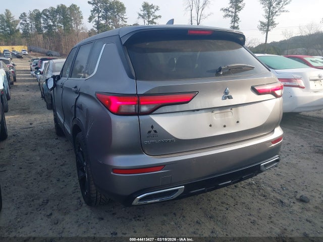 Продаж на аукціоні авто 2022 Mitsubishi Outlander Black Edition S-awc/se 2.5 S-awc/se Launch Edition S-awc, vin: JA4J4UA86NZ069101, номер лоту: 44413427