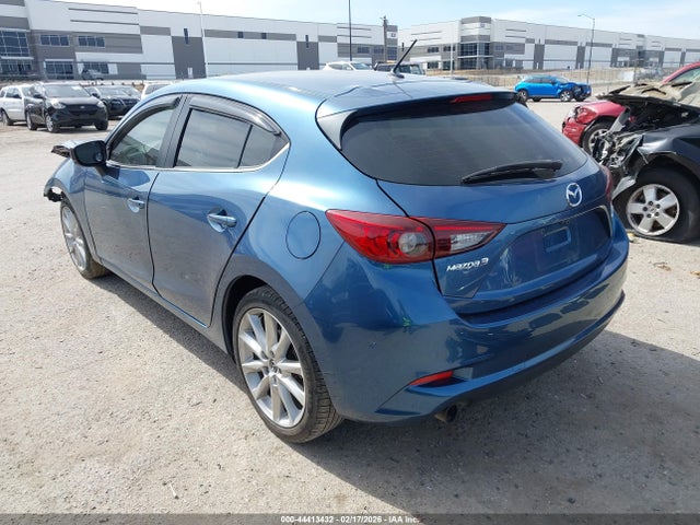 2017 MAZDA MAZDA3 3MZBN1L31HM140957 Photo 2