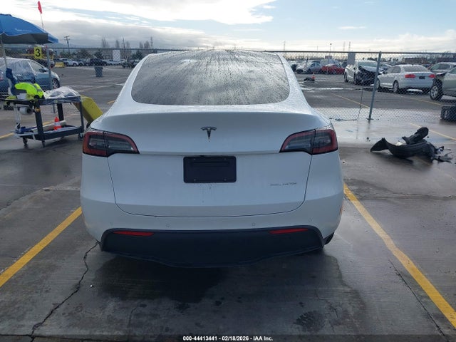 44413441 :رقم المزاد ، 5YJYGDEE9MF222800 vin ، 2021 Tesla Model Y Long Range Dual Motor All-wheel Drive مزاد بيع