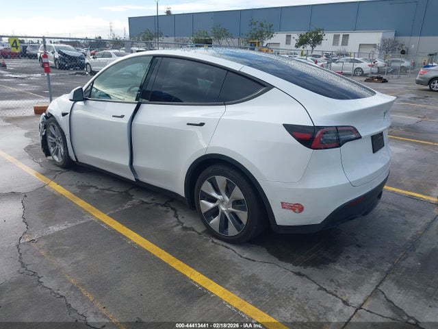 2021 TESLA MODEL Y 5YJYGDEE9MF222800 Photo 2